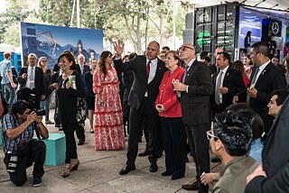 Johannes Ebert, Generalsekretär des Goethe-Instituts, mit Bundeskanzlerin Angela Merkel beim Deutschlandjahr in Mexiko 2017.