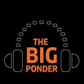 Ein schwarzes Quadrat, ein Kopfhörer, der wie eine Brücke gezeichnet wurde unter der in Form eines Kopfes “The Big Ponder” steht. 
