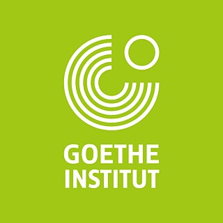 Логотип Goethe-Institut білий на зеленому