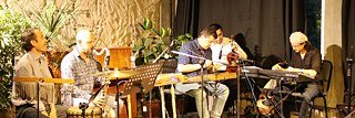 Usbekische Musikergruppe "Meros" bei einem Konzert in Taschkent