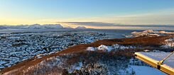Winterlicher Blick von oben auf Bodø