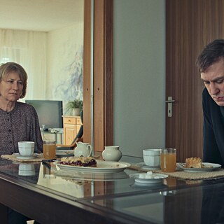 Lars Eidinger and Corinna Harfouch in “Dying” (2024). Director: Matthias Glasner 