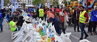 إفطار جماعي في وسط مدينة الجزائر العاصمة، الجزائر