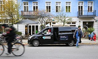 Berlin-based car-sharing app, Allygator, coordinates shuttle-bus rides. 