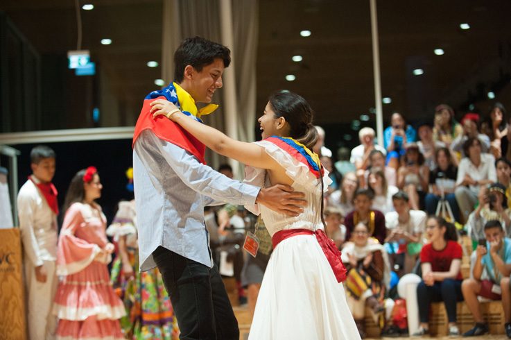 IDO Länderabend 2018: Venezuela bei seinem Tanzauftritt.
