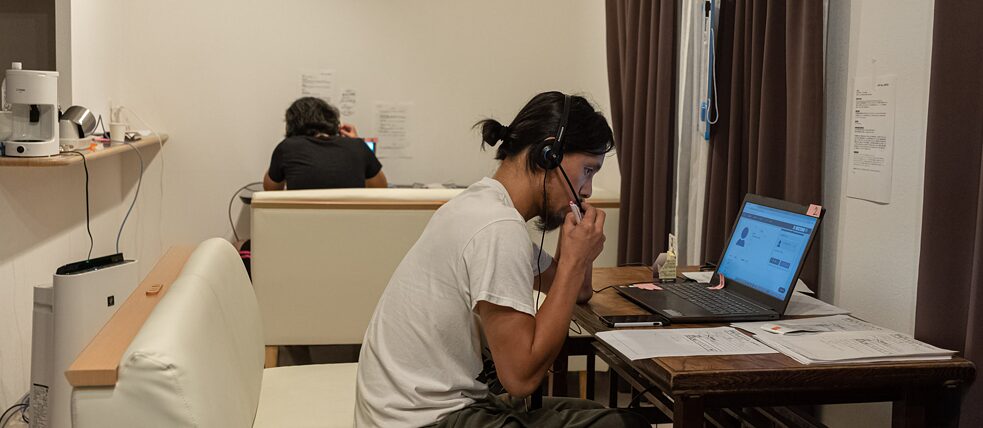 Artists and journalists during phone calls at “J Art Call Center”. 