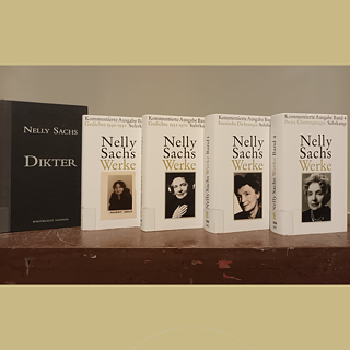 Bücher der Nobelpreisträgerin Nelly Sachs in der Bibliothek des Goethe-Instituts Schweden in Stockholm