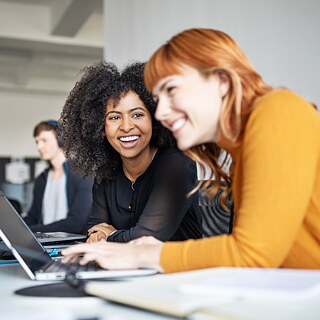 Studienbrücke Deutschland Studienbrücke. Studierende lernen gemeinsam
