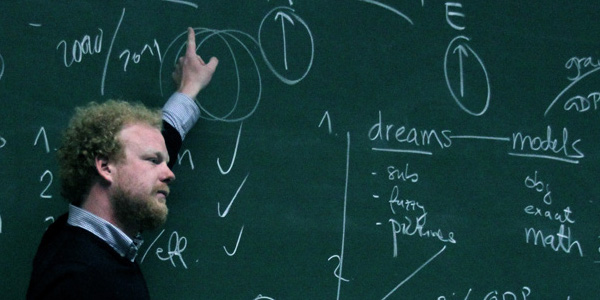 Foto (Ausschnitt): Perper tui, CC BY-SA 3.0