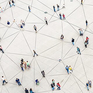 (min-width: 1366px) 592px, (min-width: 1200px) 544px, (min-width: 992px) 440px, 100vw