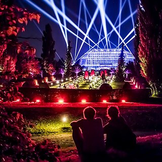 (min-width: 1366px) 592px, (min-width: 1200px) 544px, (min-width: 992px) 440px, 100vw