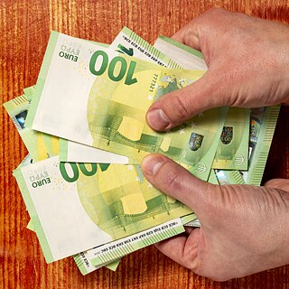 (min-width: 1366px) 592px, (min-width: 1200px) 544px, (min-width: 992px) 440px, 100vw