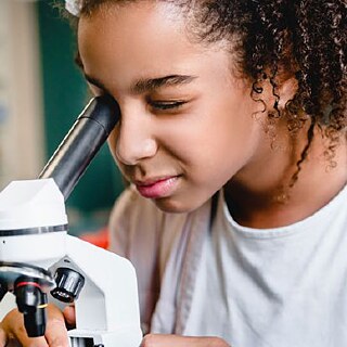 (min-width: 1366px) 592px, (min-width: 1200px) 544px, (min-width: 992px) 440px, 100vw