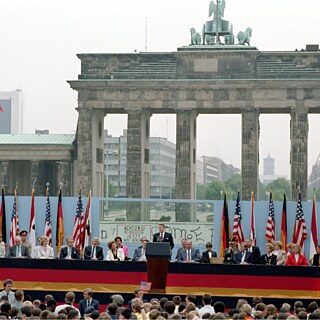 Four American Presidents and the Berlin Wall