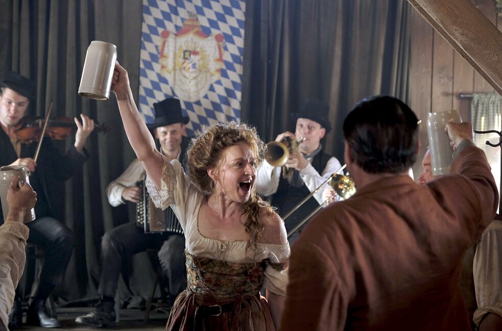 Captura de la serie "Oktoberfest: cerveza y sangre"