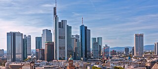 Die Frankfurter Skyline ist das Markenzeichen der Stadt.