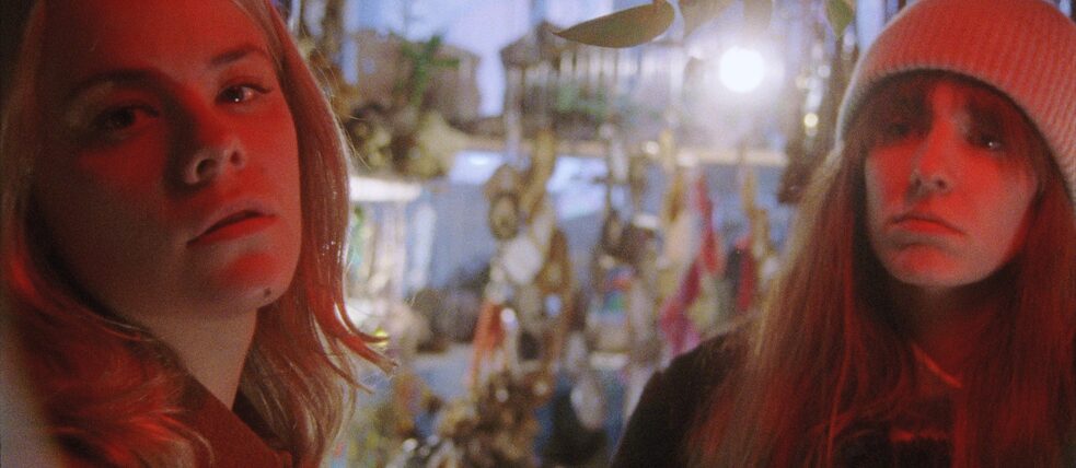 „The Scary of Sixty-First“ von Dasha Nekrasova mit Dasha Nekrasova und Madeline Quinn