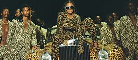 Beyoncé in una scena del suo visual album “Black is King”