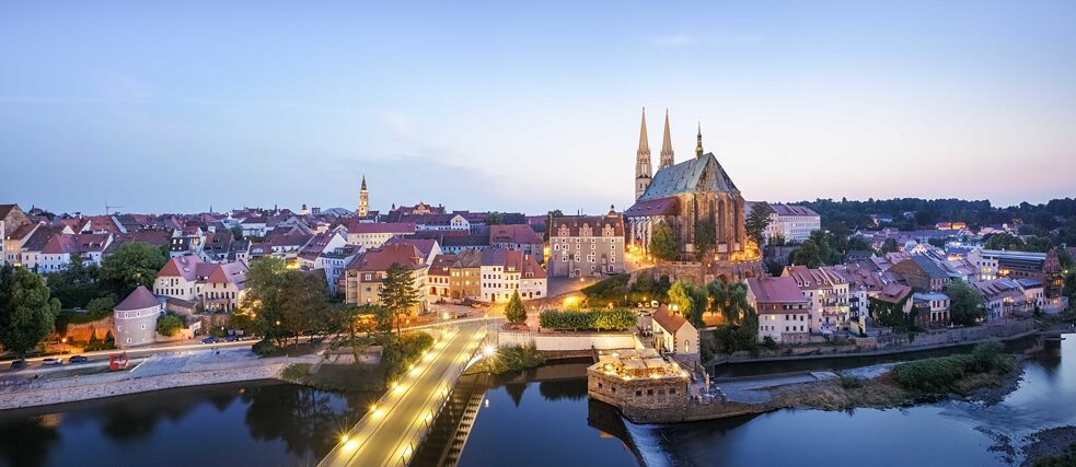 Natürlich, ein klischeehaft schönes Lausitzer Stadtpanorama, hier von Görlitz mit der Pfarrkirche St. Peter und Paul, darf nicht fehlen.