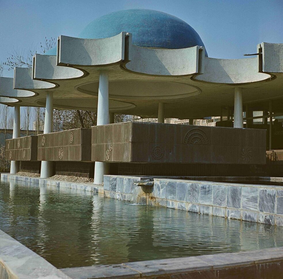 “Blue domes” café (Tashkent), architect: V. Muratov // 1970