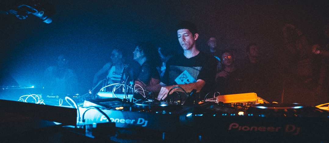  Credits Ken Reeser2,3-1