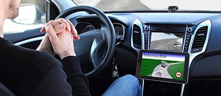 Какво да правим, когато решенията се взимат от машини – например когато караме кола? 