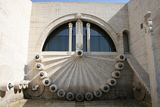 Kaskade: Entwicklung von „Nordlichtstrahl“ (Jerewan), Architekten: D. Torosjan, S. Gursadjan, A. Mchitarjan // 1975–2000er Jahre