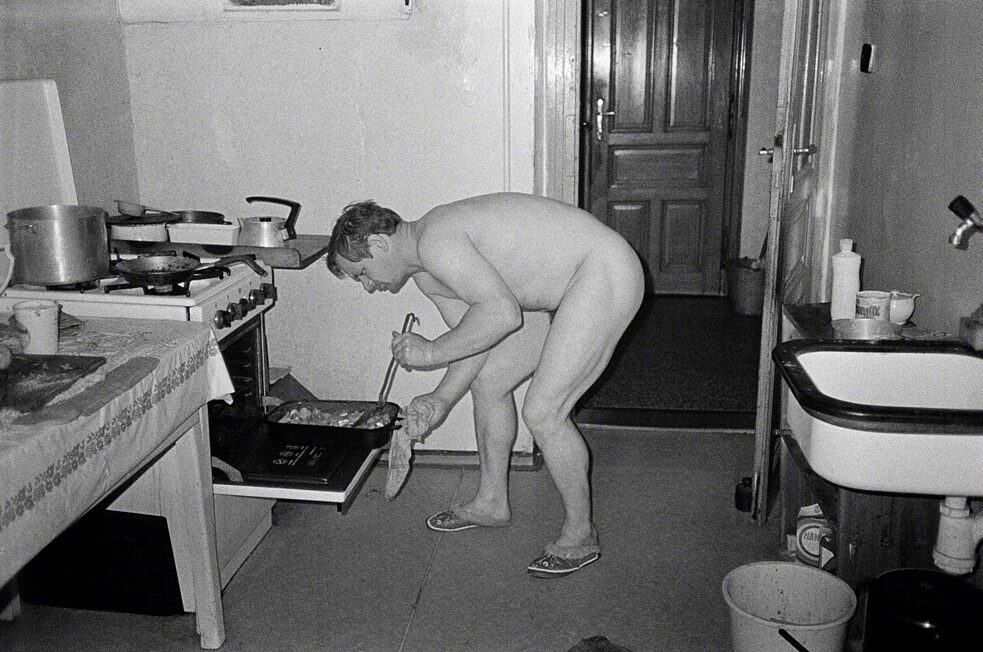 Z cyklu „Different languages“ | se svolením autorky převzato z www.jarcovjakova.com