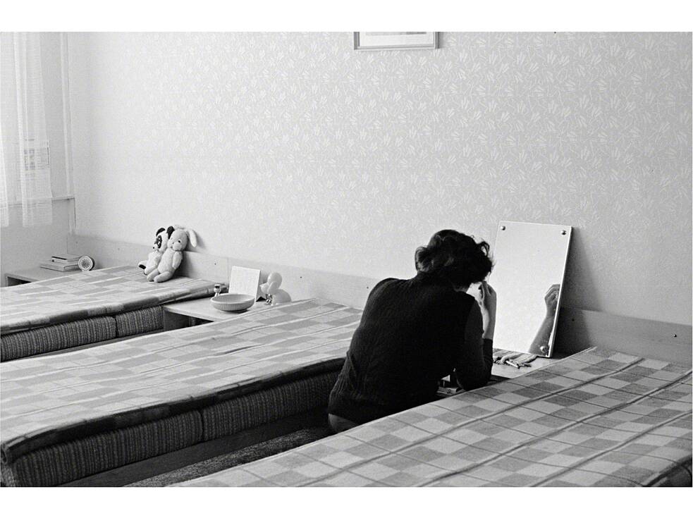 Z cyklu „Different languages“ | se svolením autorky převzato z www.jarcovjakova.com