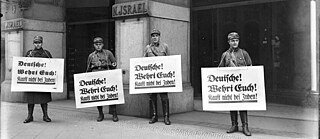 Vorm Kaufhaus N. Israel, Berlin