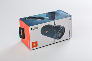 USB-Lautsprecher © Foto: Oleksandr Shymbarovskyi / Goethe-Institut USB-Lautsprecher