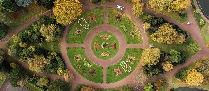 Зеленый круг в парке