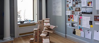 Ausstellung RE/MAINS OF THE DAZE