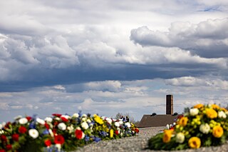 Gedenkakt zum 76. Jahrestag der Befreiung des KZ Buchenwald und Mittelbau-Dora – Kranzniederlegung am ehemaligen Appellplatz des KZ Buchenwald, heute Gedenkstätte Buchenwald 