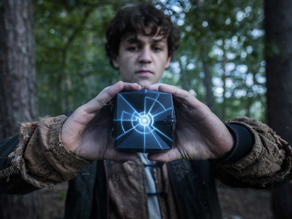 Stillframe from the Netflix original series "Tribes of Europa" 1