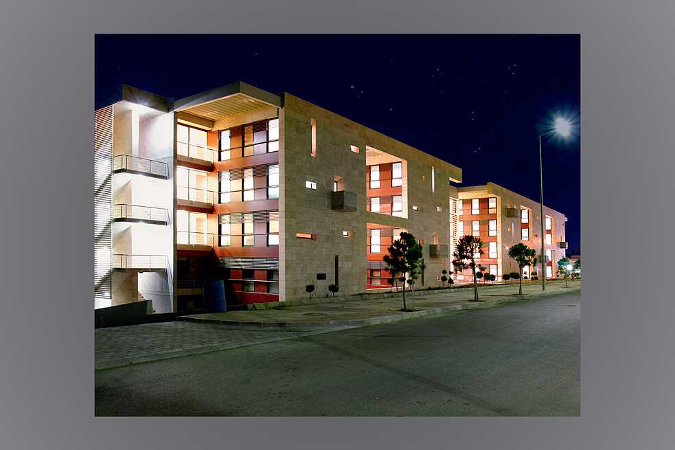 Studentenwohnheim auf dem Nordzypern-Campus der ODTÜ, Zypern, 2007; Mies van der Rohe Preis, 2009, ausgewähltes Projekt