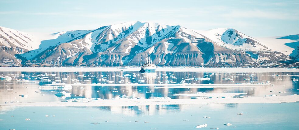 «Обнаженная Арктика» - кадр из фильма
