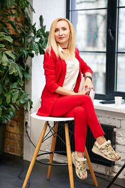 Alyona Romanyuk Foto