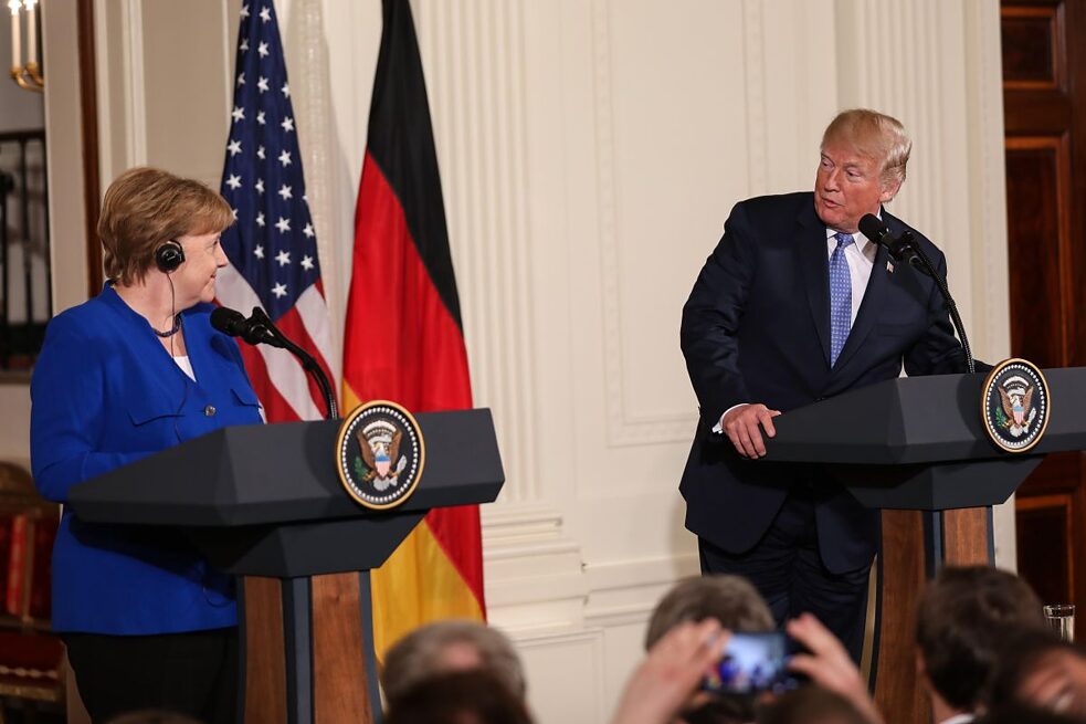 Bundeskanzlerin Angela Merkel hält eine gemeinsame Pressekonferenz mit US-Präsident Donald Trump im Weißen Haus im April 2018 