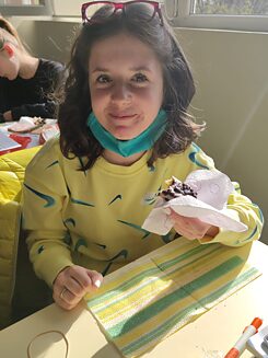 Victoria mit dem veganem Oreo-Kuchen