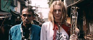 Ian Madrigal und Lilith Stangenberg in ORPHEA