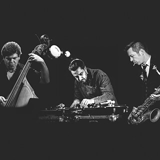 Carlos Bica, Daniel Erdmann, DJ Illvibe