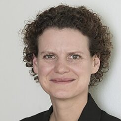 Dr. Clara Himmelheber is the head of the Africa Collection at the Rautenstrauch-Joest-Museum in Cologne. 