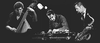 Carlos Bica, Daniel Erdmann, DJ Illvibe