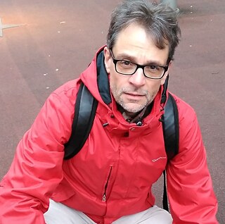 lachender Mann im Hemd © © Laureano Araujo Laureano Araujo