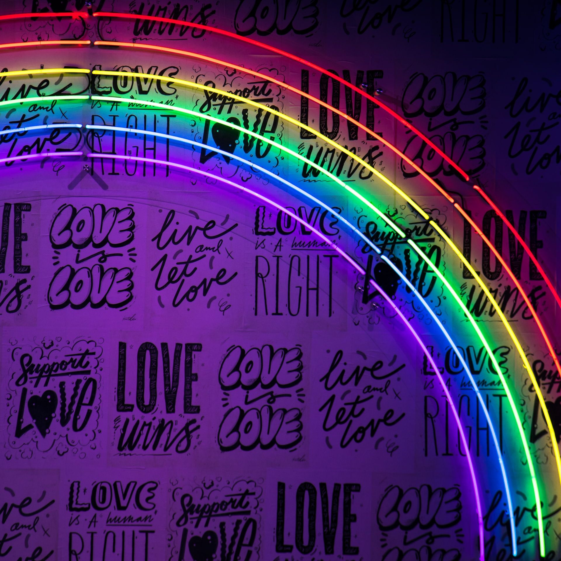 jason-leung-AxKqisRPQSA-unsplash