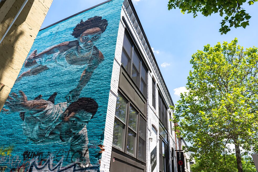 „The Swimmers“ by James Bullough