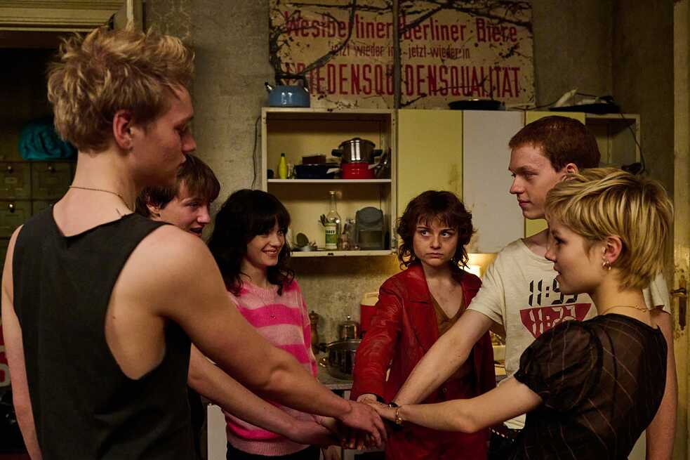 Standbild aus der Constantin Produktion / Amazon Prime Serie „Wir Kinder vom Bahnhof Zoo“