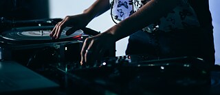 DJ féminin - Colourbox