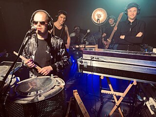 Recycling Band © © Adam Drzewiecki Recycling Band